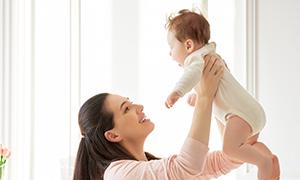 喂奶后乳房疼怎么办
