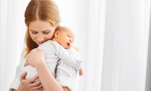 新生儿贫血吃母乳宝妈吃什么补