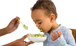 幼儿感冒发烧咳嗽能喝牛奶吗